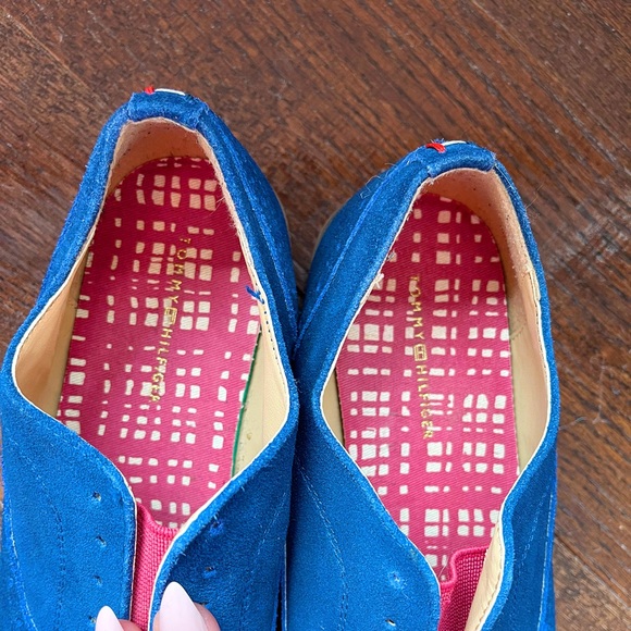 TOMMY HILFIGER Navy Blue Oxfords - Picture 10 of 13